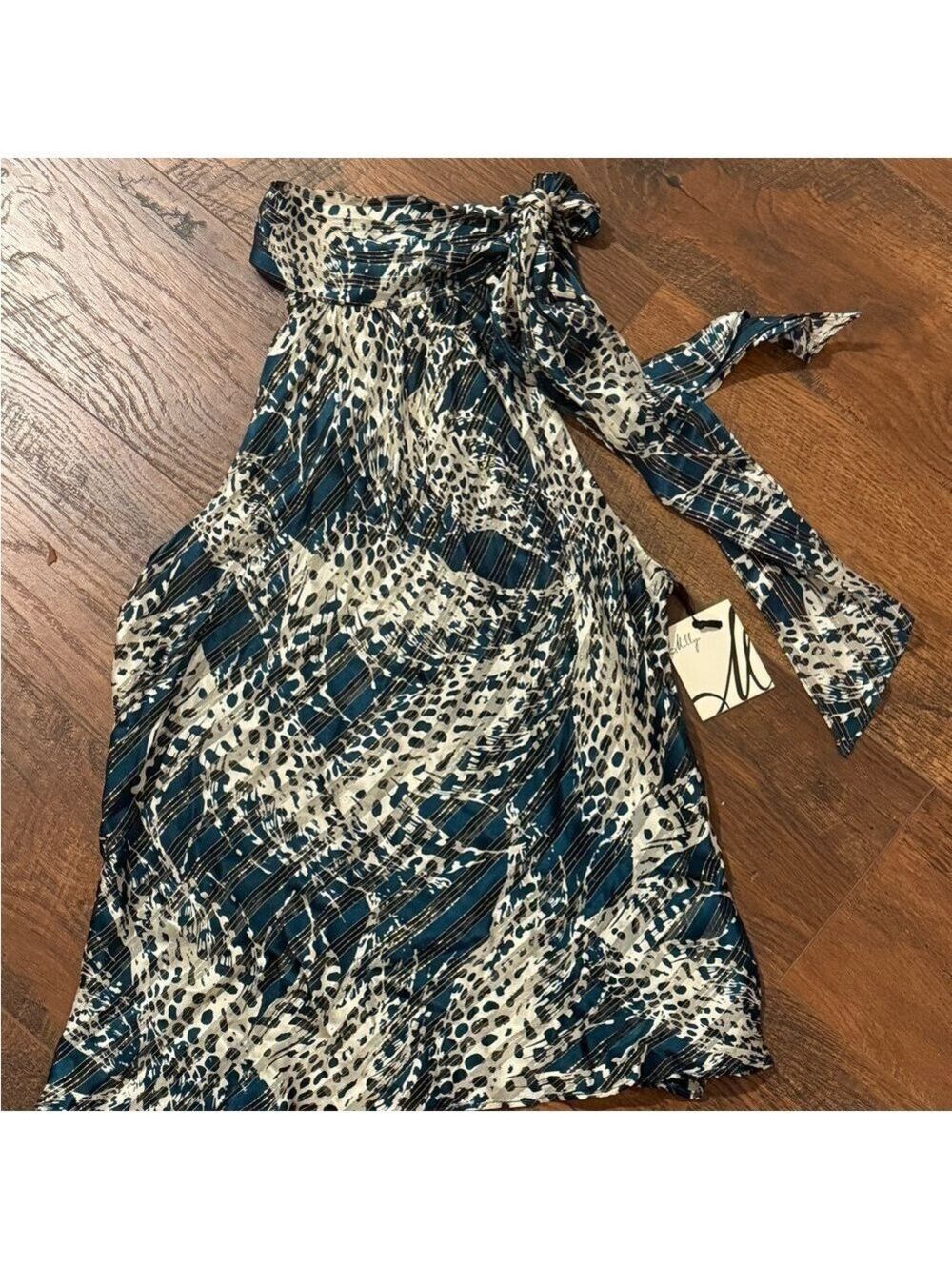 MILLY OF NEW YORK silk halter top. Size 6